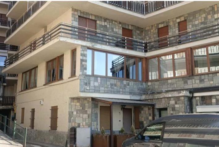 Sportinia 80 Apartment Sauze D'Oulx Bagian luar foto